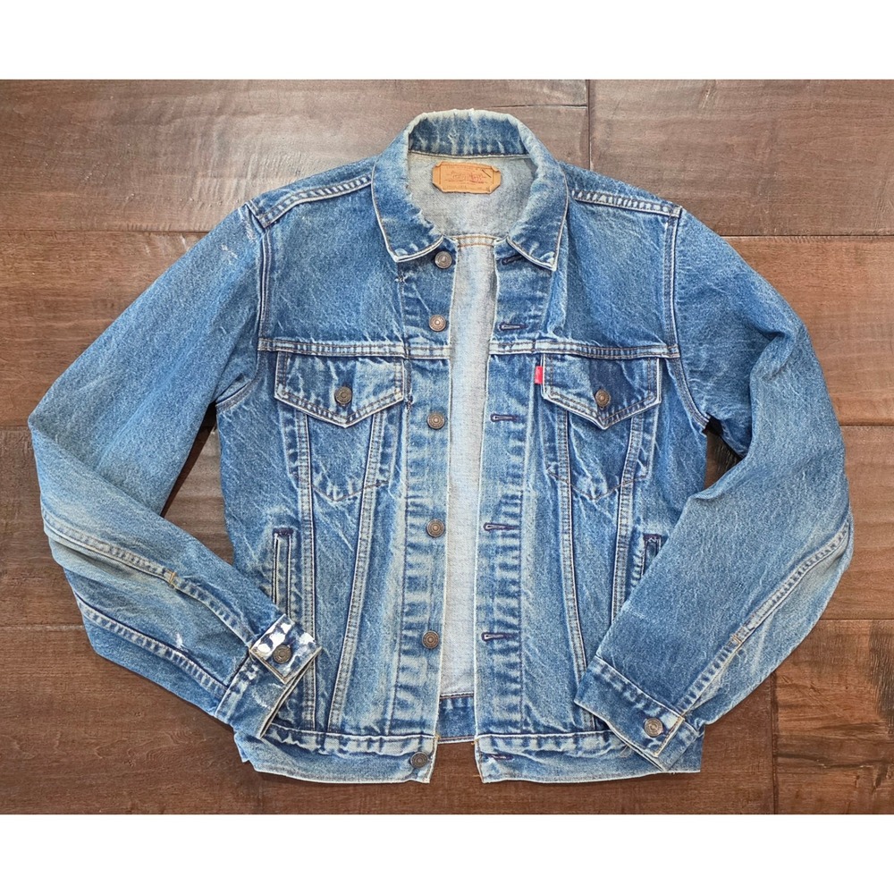 Vtg streetwear grunge Levis Denim trucker jacket 38l made in USA red tab 80s